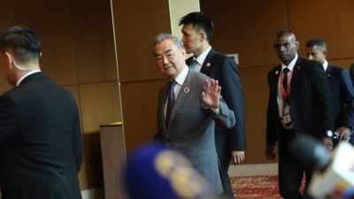 美中高层会晤登场 鲁比奥与王毅吉隆坡会面
