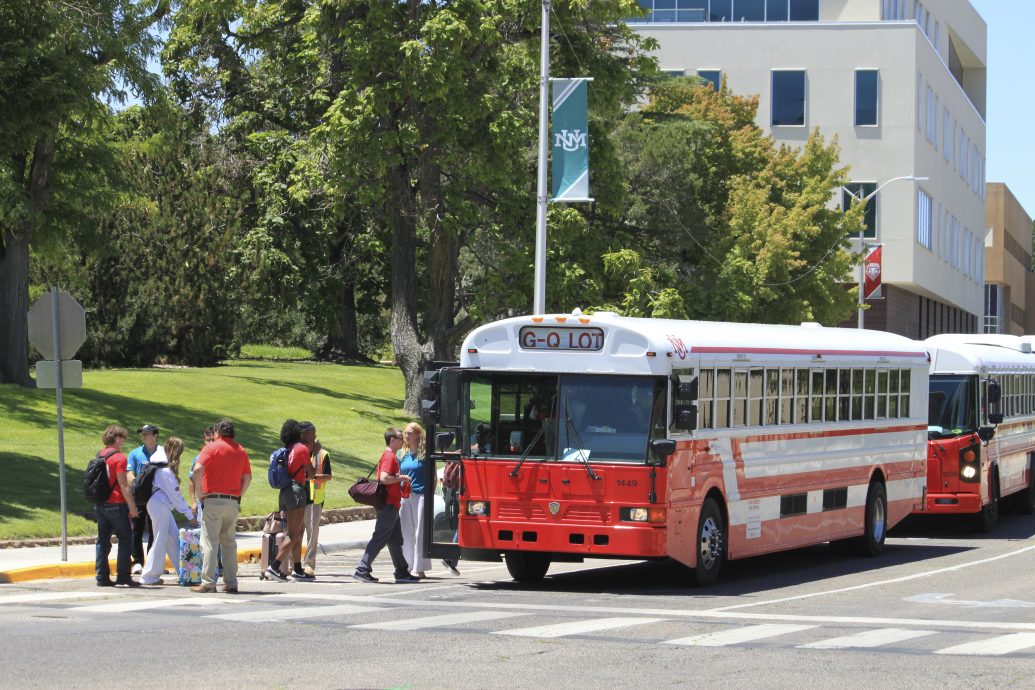 美再传校园枪击 新墨西哥大学1死1伤嫌犯在逃