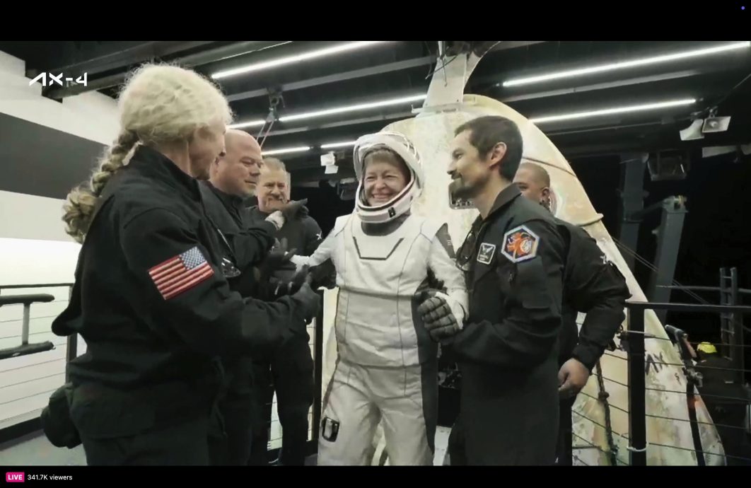 美印波匈太空人完成任务 搭SpaceX太空船返回地球