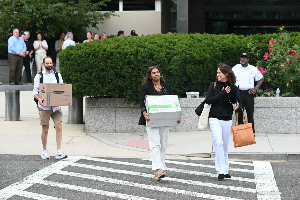 美国国务院一口气炒1300人 美媒批:削弱全球地位