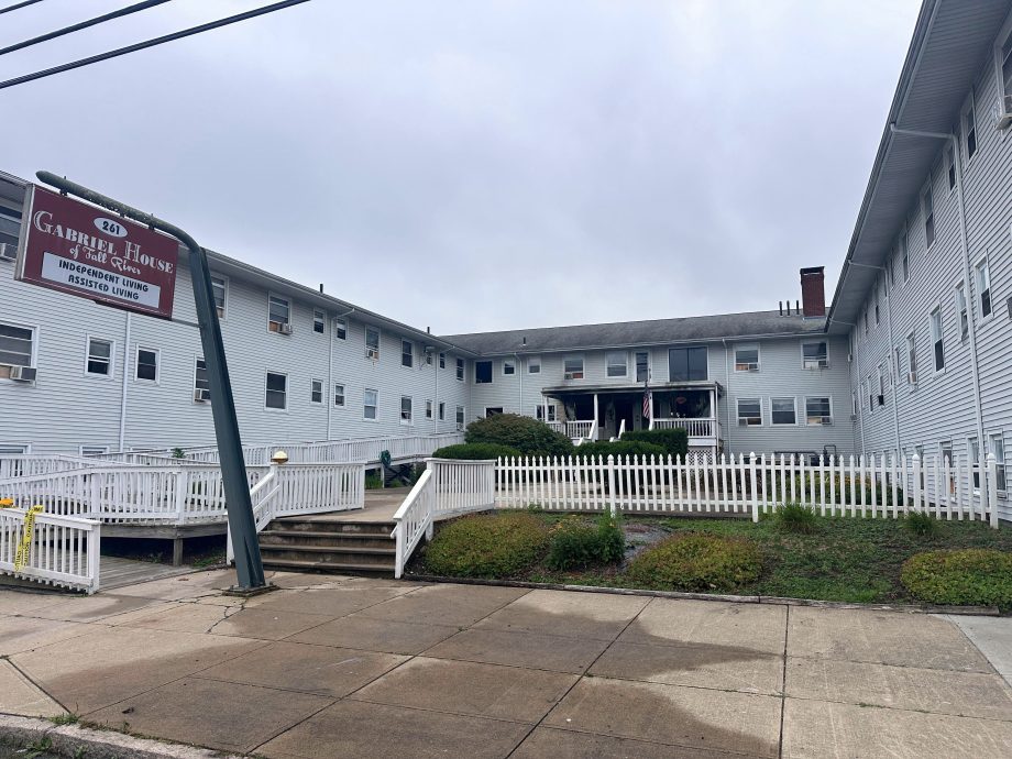 美国马萨诸塞州老人院大火 至少9死30多人伤