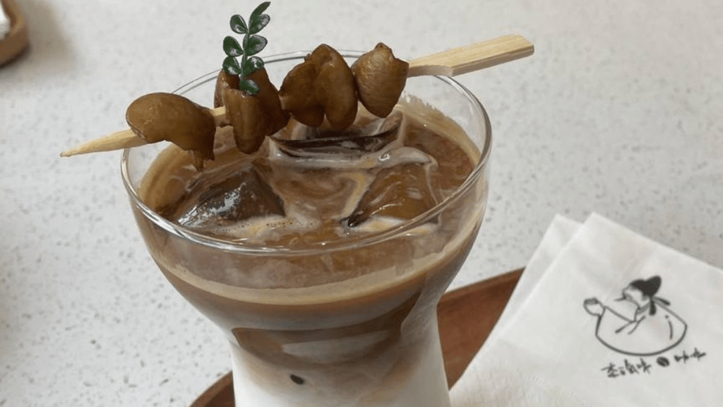 肥肠拿铁四川咖啡厅新品爆红 味分三级