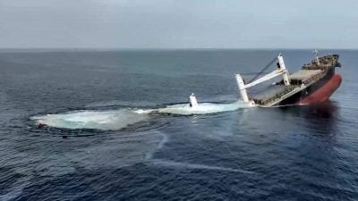 胡塞武装再发袭击视频 击沉外国货船酿4死11失踪