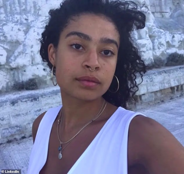 舞池热吻音乐制作人 1D哈利被爆有新欢