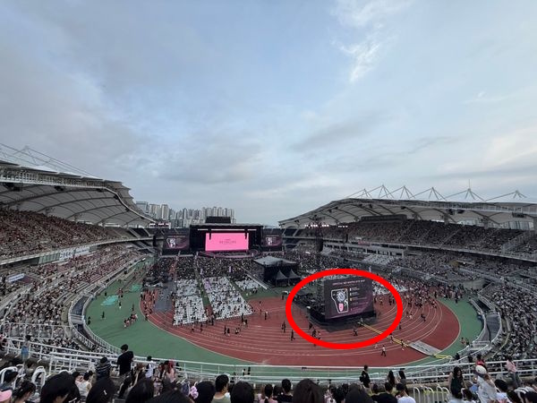 花409令吉完全看不到人 BLACKPINK演唱会出师不利