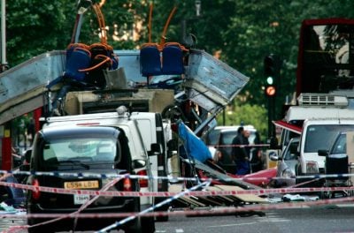 英国7.7恐袭案20周年纪念 斯塔默与英王共赞“团结精神”