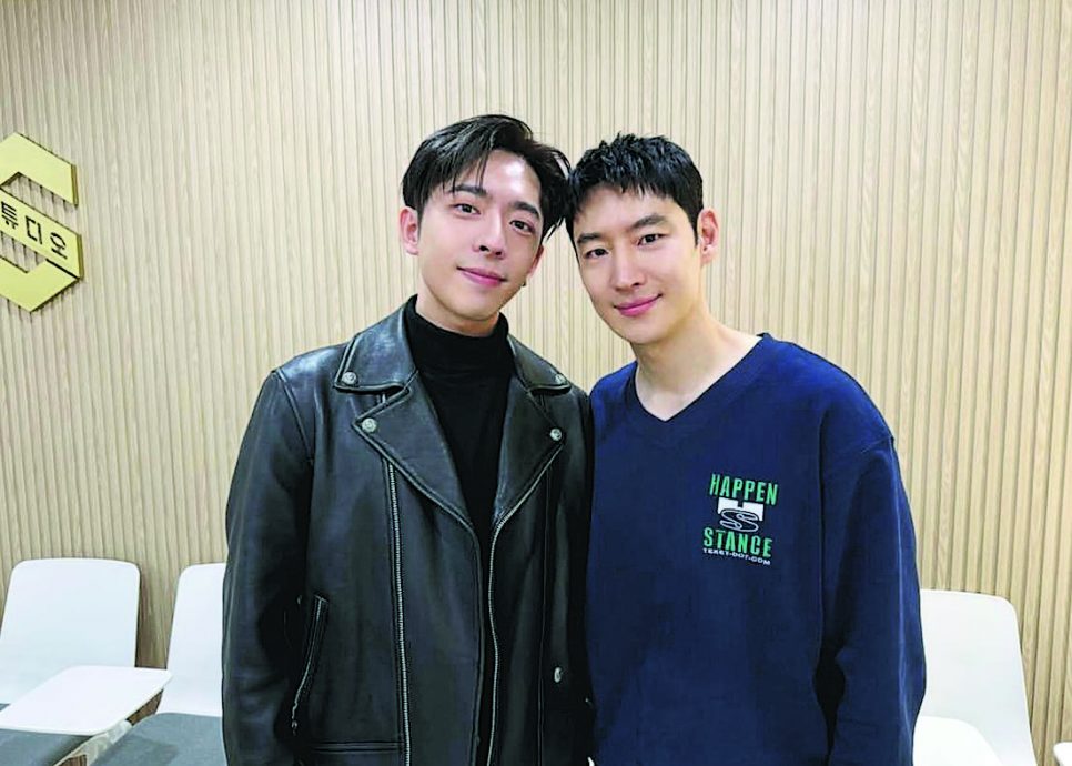 英语对白拍《模范3》 ​吕爵安获李帝勋赞是好演员