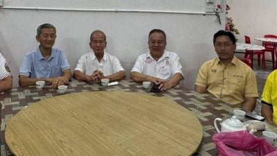 11火箭元老俱乐部会员 23日与陆兆福聚餐交流