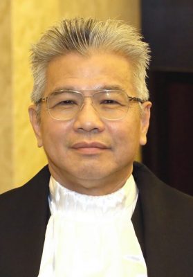 补图// 法官宣誓就职