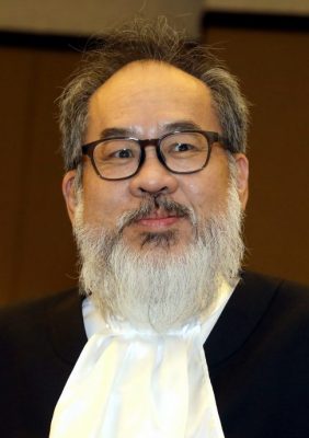 补图// 法官宣誓就职