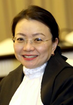 补图// 法官宣誓就职