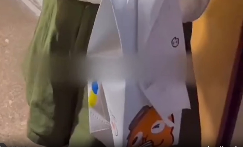  视频| 连续一周外卖送门口  监控揭邻居借地址下单