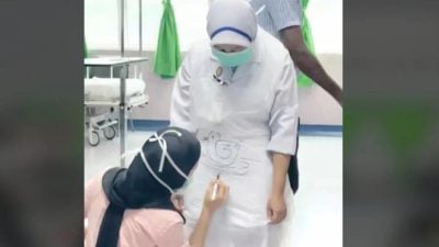 视频 | 医生小举动勾起美好回忆 “孩子不再害怕吃药了”