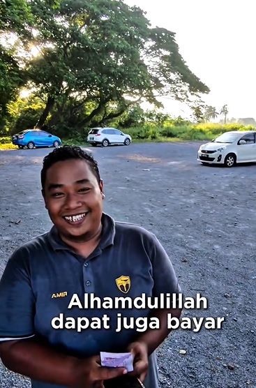 视频|开到满头大汗衣物湿透 锁匠解锁竟不收钱!