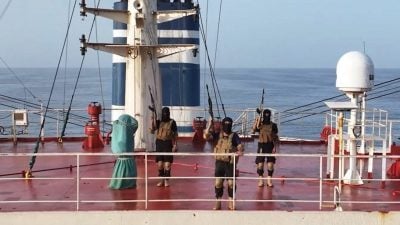 视频 | 胡塞武装公布袭红海商船现场视频　“魔法海洋”号炸毁沉没全过程公开