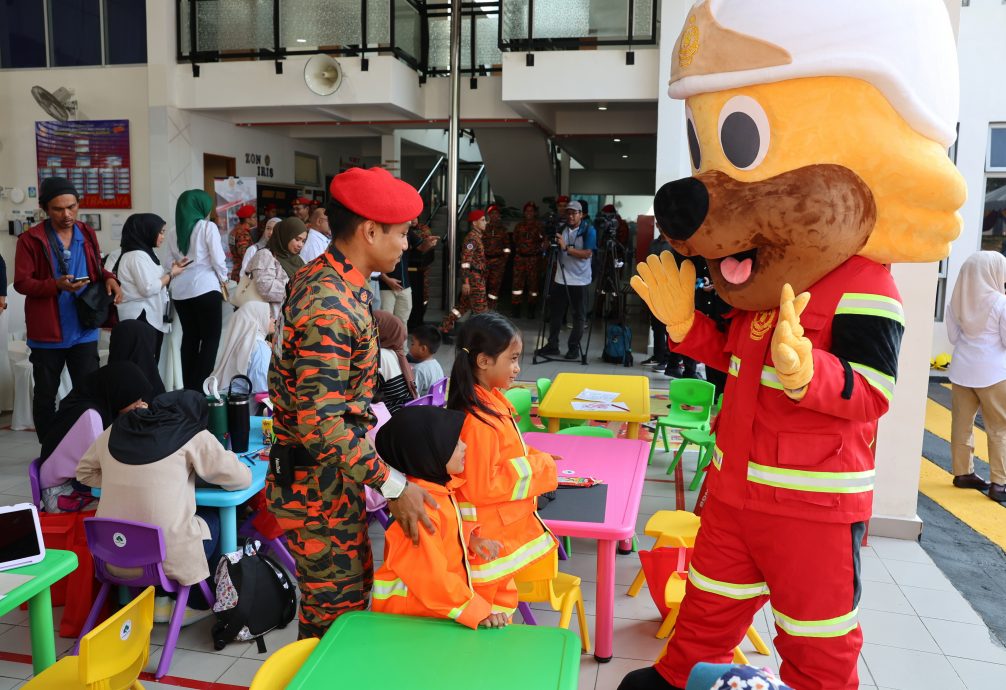 译稿马新社：大马消拯局总监拿督诺希山