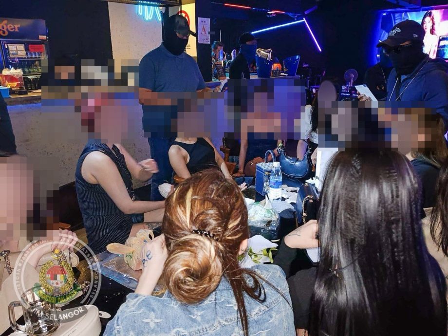 请签发-大都会/移民局突检餐馆 揭非法陪酒与性交易活动/2图