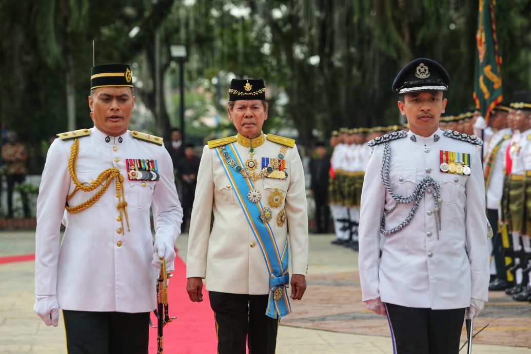 请签发∕第3版主文（大北马）南利达立吁槟民实践对君主制度的尊重