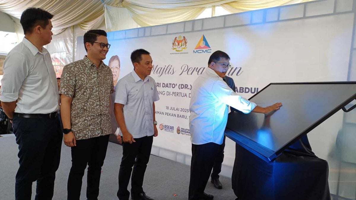 请签发(全国版)议长:没收到不信任动议