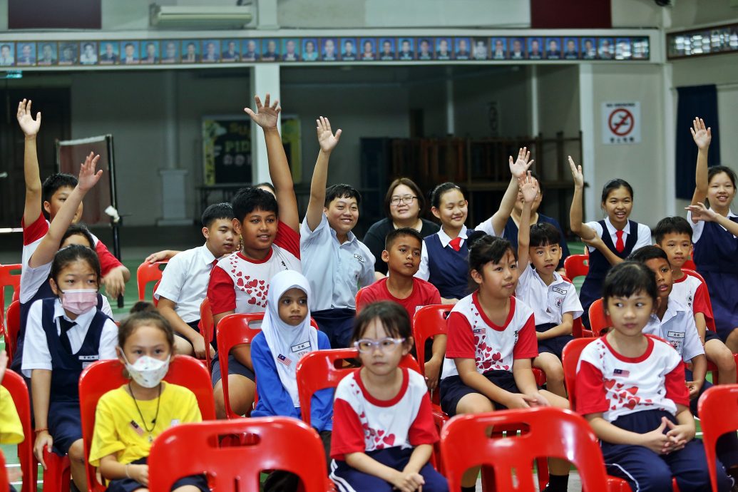 请签发（大北马）2025学生阅报计划有奖填字游戏第一期走入校园