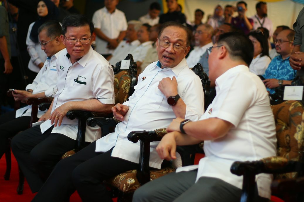 请签发(大北马)安华批准公巴综合商场建Mini UTC 另拨500万发展费予西南区