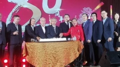 新民校友会80周年晚宴 逾千校友欢欣叙旧