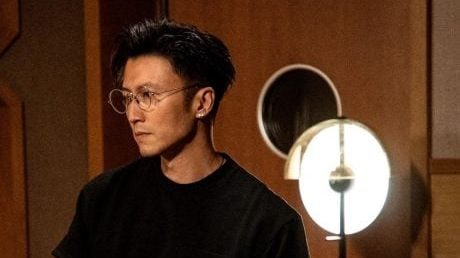 视频｜谢霆锋24年后重唱《香水》 邀欧阳娜娜拉大提琴合唱