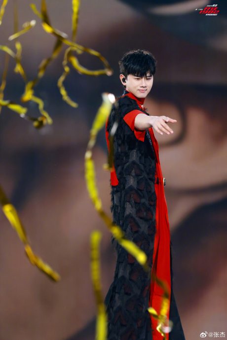 赶不上张杰合肥演唱会　谢娜错过12年“必做仪式”大哭