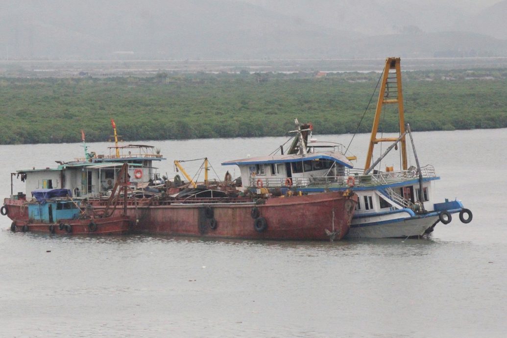 越南一家四口罹难!带孩子过暑假遇翻船 亲人泪诉:没希望了
