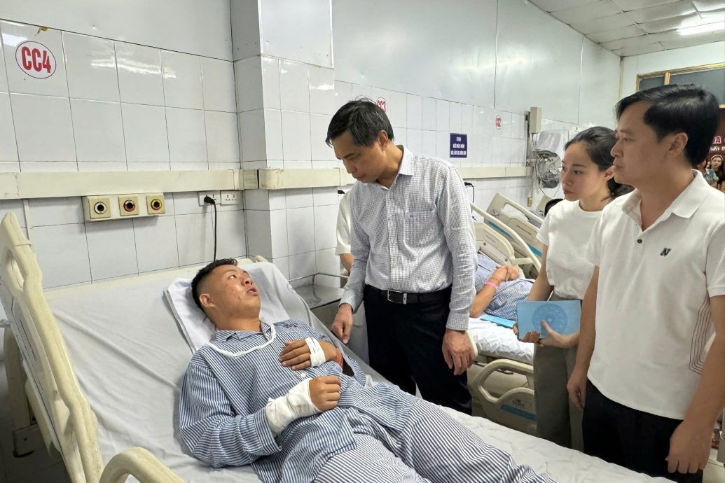 越南一家四口罹难!带孩子过暑假遇翻船 亲人泪诉:没希望了