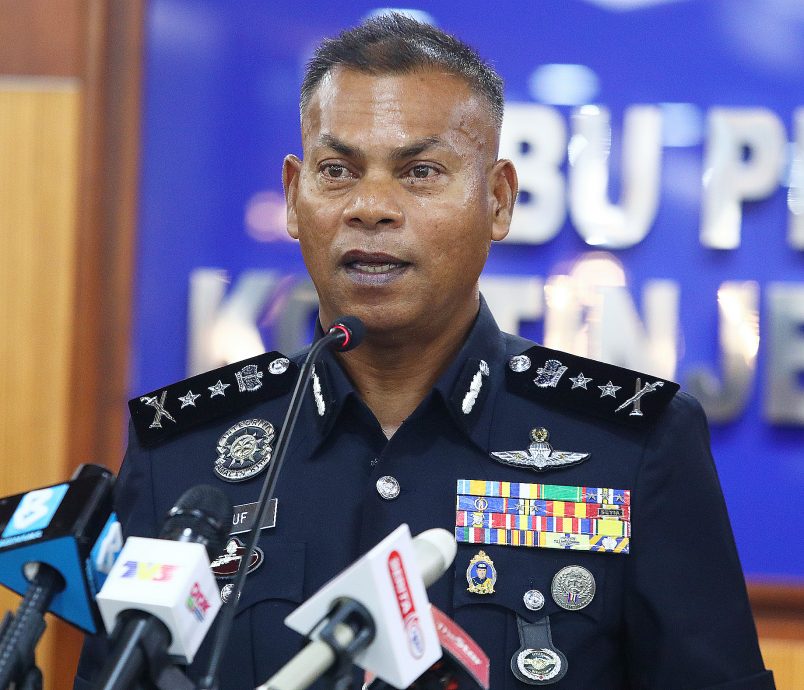 跟进歼灭2匪党主脑，警追查在逃党羽下落