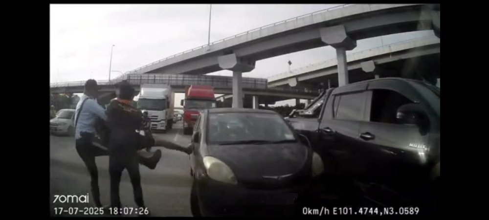 路霸大道上闹事 交警劝阻后竟逃逸