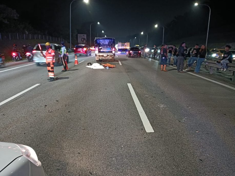 轿车因前方车祸而减速·后方骑士直撞车尾伤重身亡