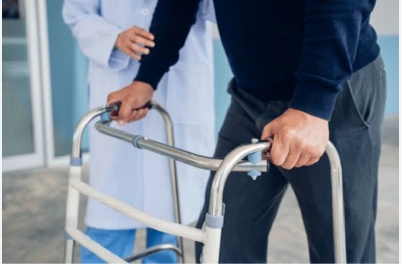 边享医疗福利边抱怨服务 女护士怒批病患不懂感恩