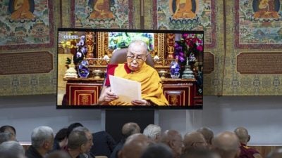 达赖喇嘛延续转世制度 中：灵童继承权须北京批准