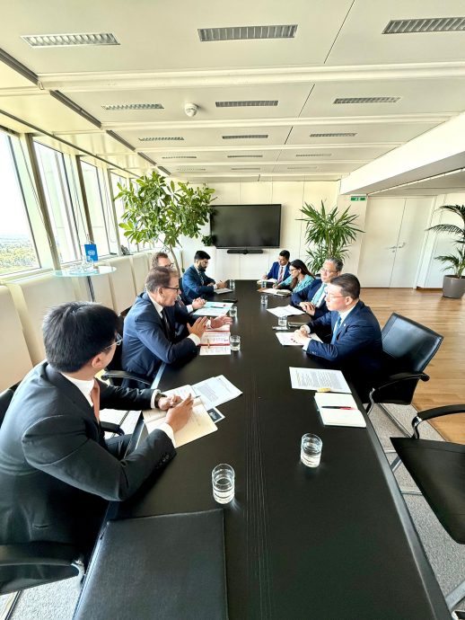 重签取代/倪可敏受邀出席世界城市峰会 晤UNIDO谈低碳工业园