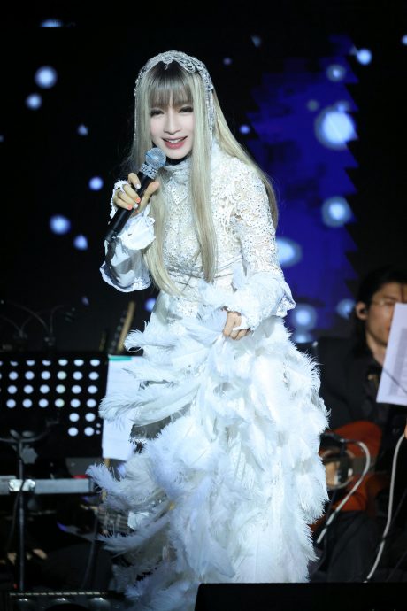 钟洁希双曲入围洲际音乐大奖 824线上颁奖