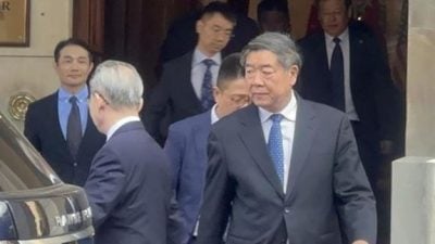 链博会｜何立峰不点名抨美  加征关税拉低全球运行效率