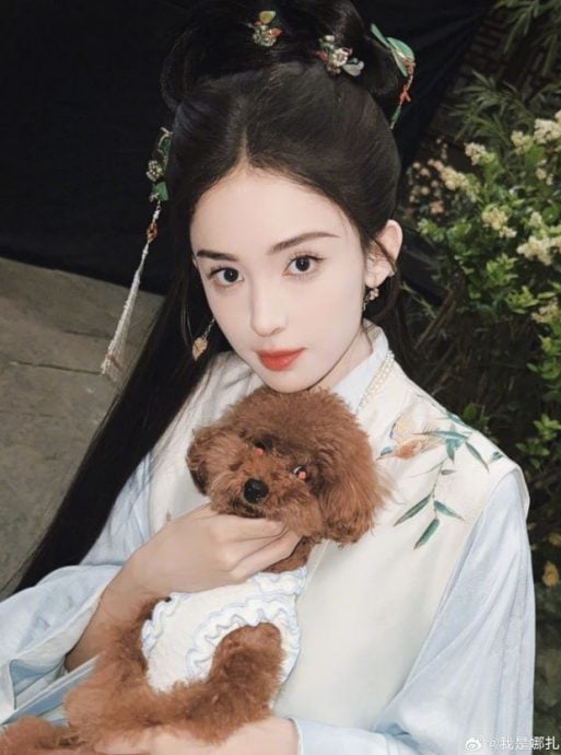 长太美遭学姊狠瞪?古力娜扎遭霸凌认有阴影