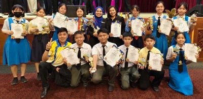 霹中学生文学创作赛 班台国中夺总冠军