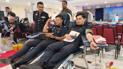 霹警办捐血活动 要筹300包血贡献血库