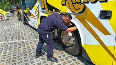 霹陆交局OPS JISA执法行动 4商业车辆公司受审查