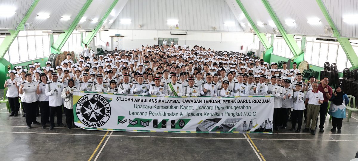 霹雳中区圣约翰宣誓与晋升典礼 表扬队员服务贡献