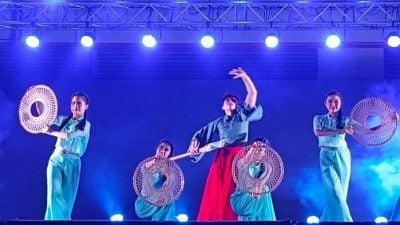 “青春舞汇·巴占3”热烈上演   13团体展多元舞艺魅力   