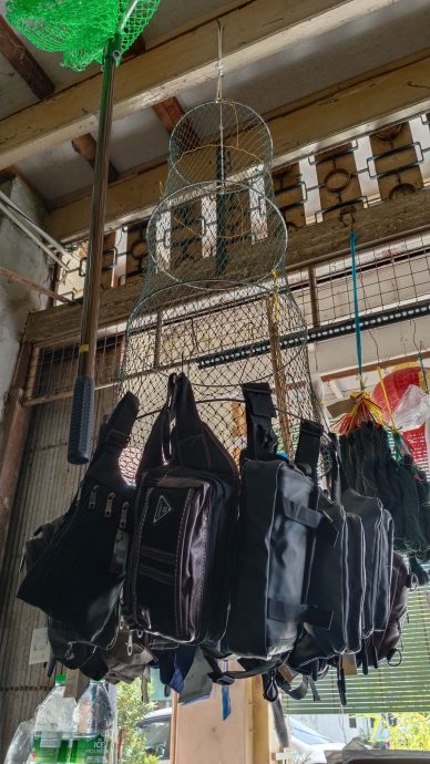 霹：30日见报／封底主文／老店寻踪︱兴芳百货商店 半世纪老店见证务边兴与衰