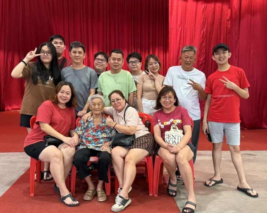 家好热闹︱美罗冷水河一家14口 黄亚娥连生10子当地称奇