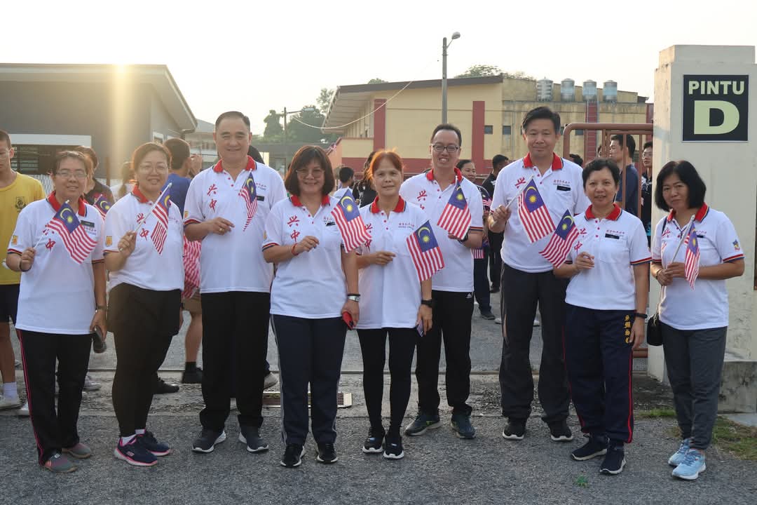 霹:学海学记|和丰兴中共庆国庆 服装比赛独特创意