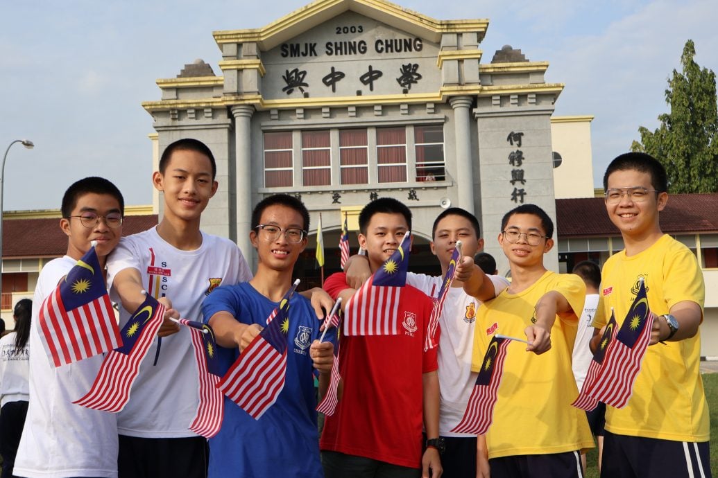 霹:学海学记|和丰兴中共庆国庆 服装比赛独特创意