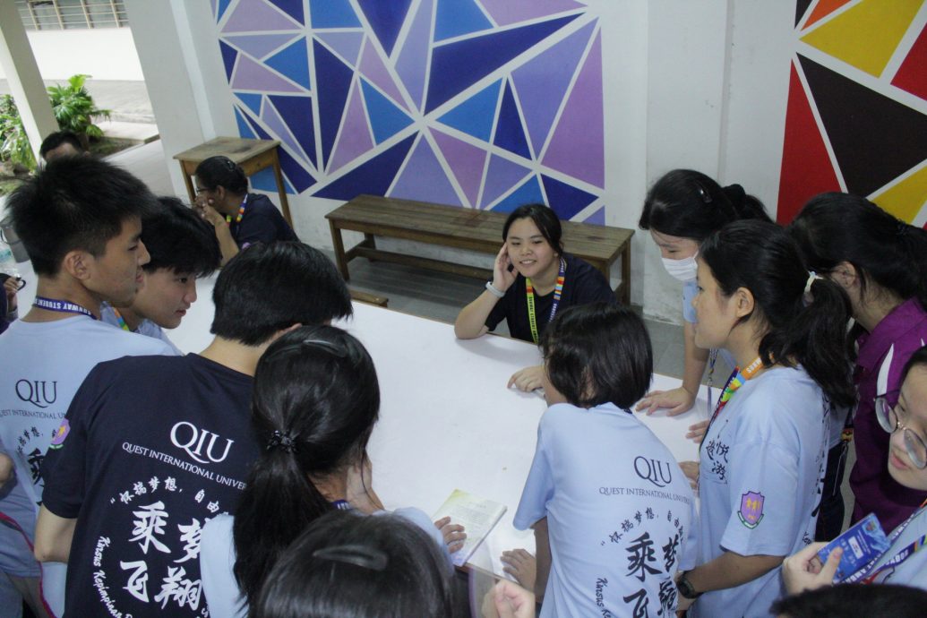 霹：学海学记|校园报道|主文|女中三德联办培训营 培育责任感同理心