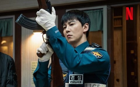 韩国仁川父击毙儿事件敏感 金南佶《枪口彼端》取消直播活动	